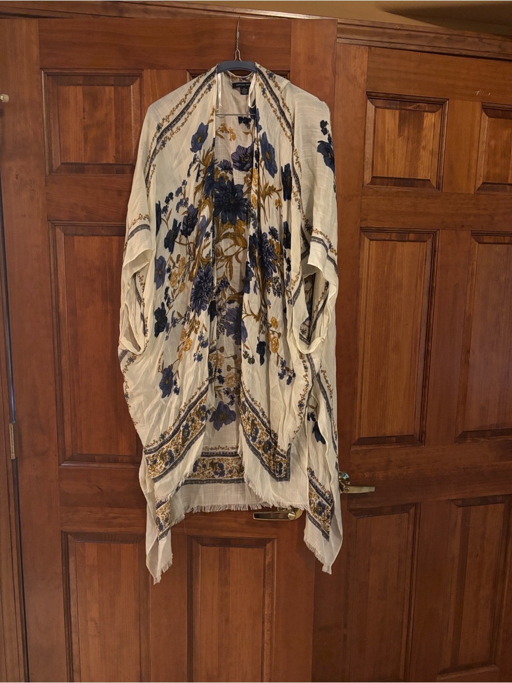 American Eagle Outfitters Floral Cream Kimono Cardigan with Blue & Gold Print